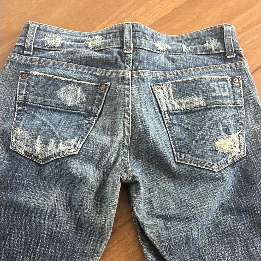 Blue Boyfriend Jeans with Distressed Vintage Look